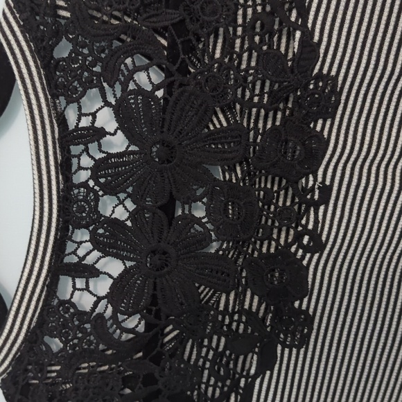 Hen & Thread Sz M Embroidered Floral Black Lace and Striped Long Sleeve Top - Picture 5 of 6